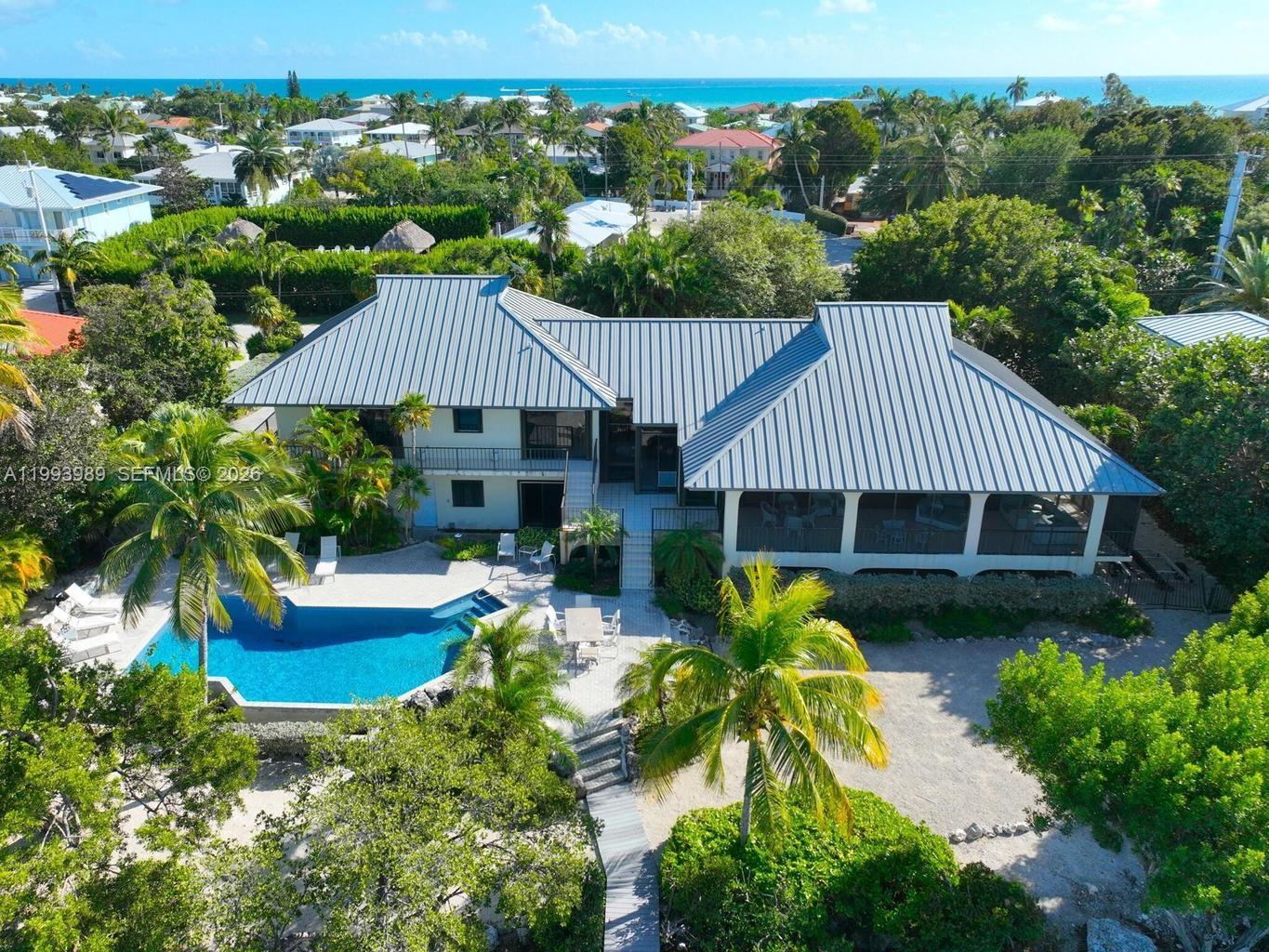 CENTER ISLAND - Residential