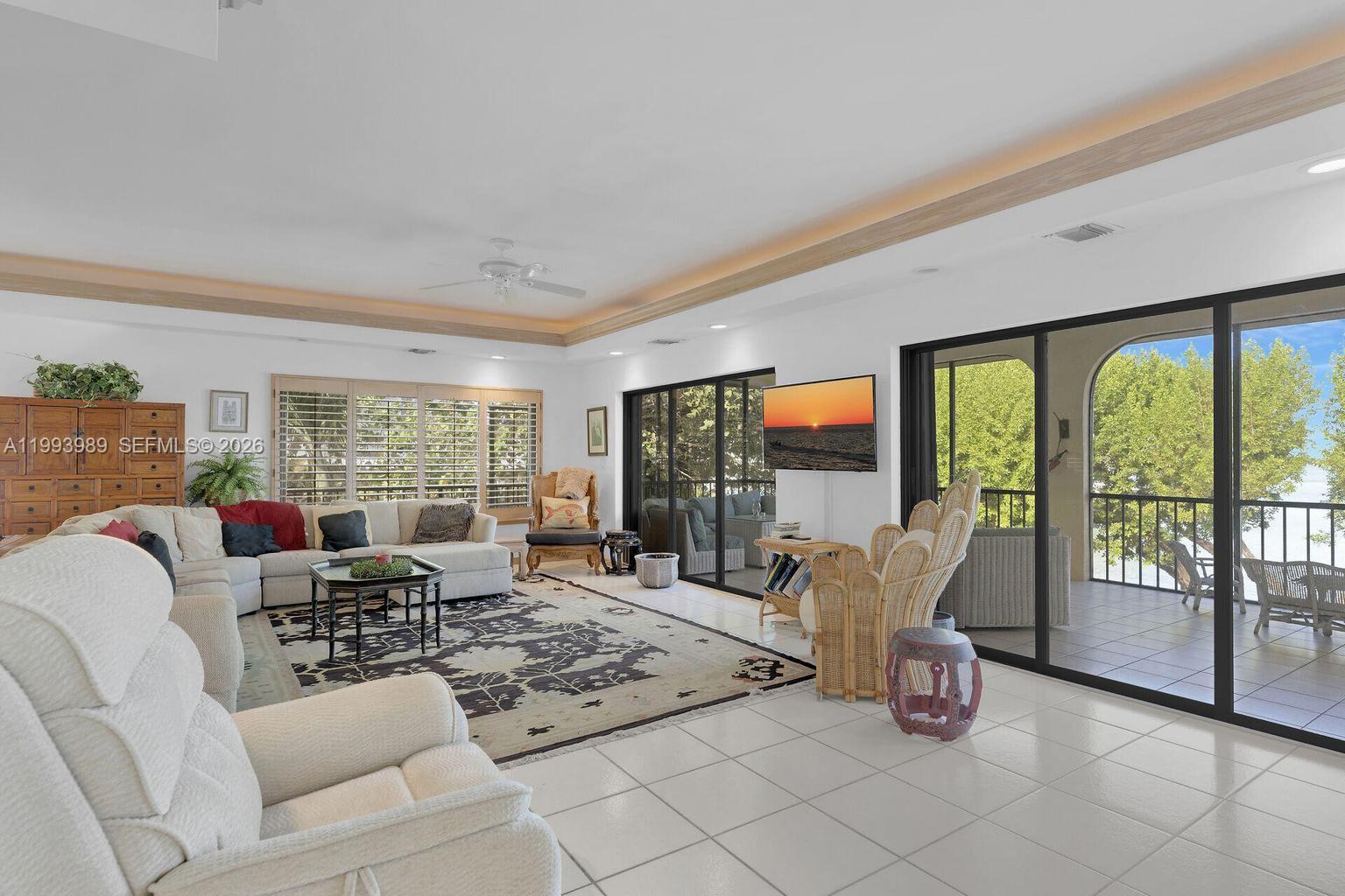 CENTER ISLAND - Residential