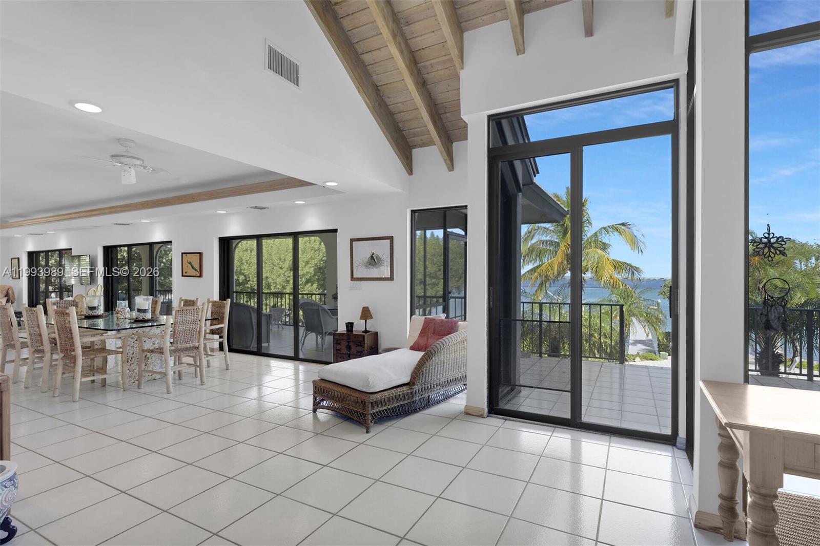 CENTER ISLAND - Residential
