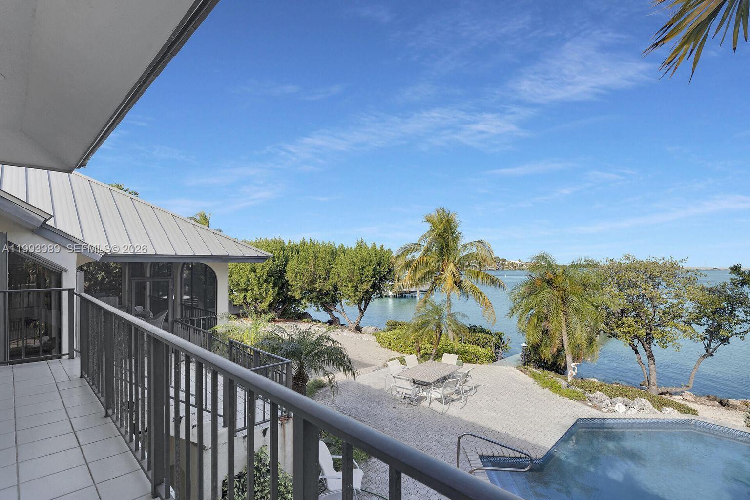 CENTER ISLAND - Residential