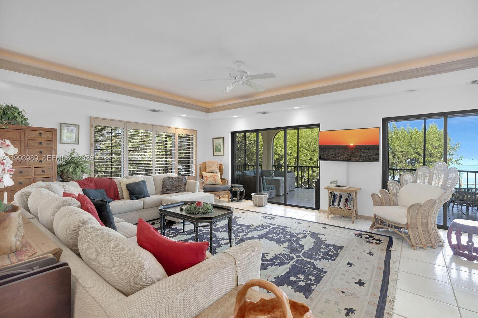 CENTER ISLAND - Residential