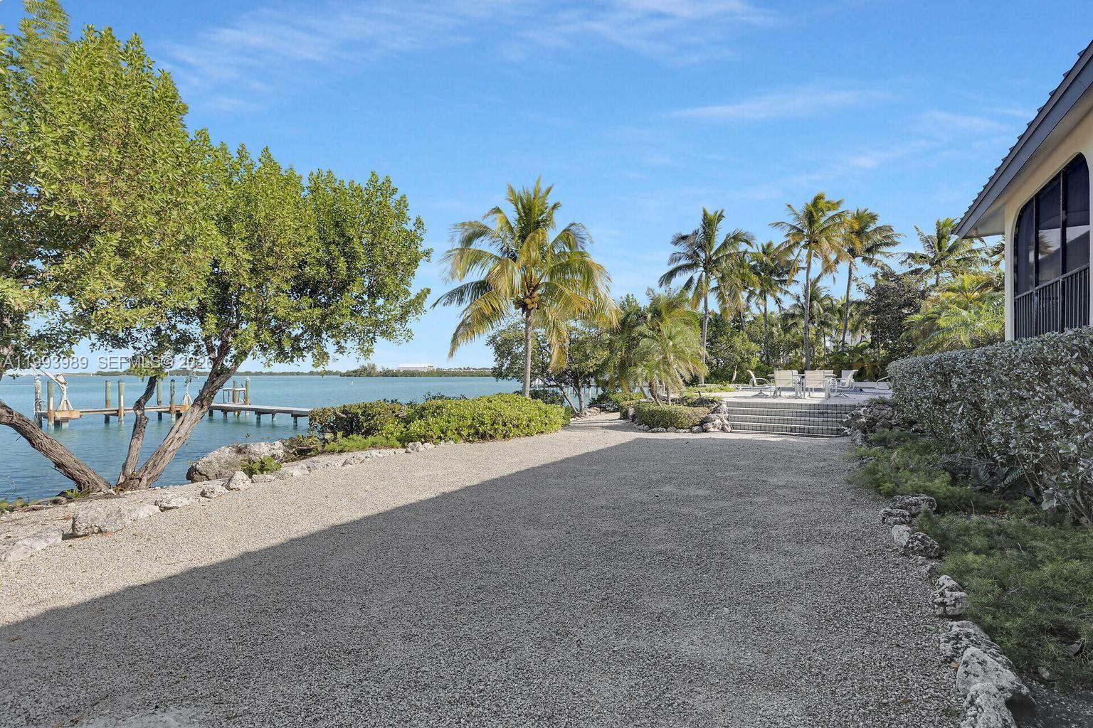 CENTER ISLAND - Residential