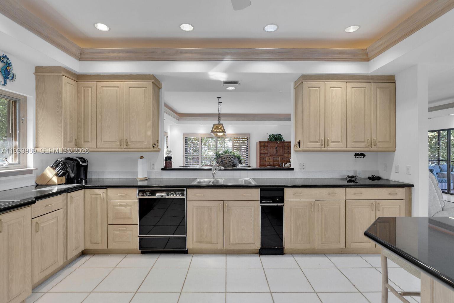 CENTER ISLAND - Residential