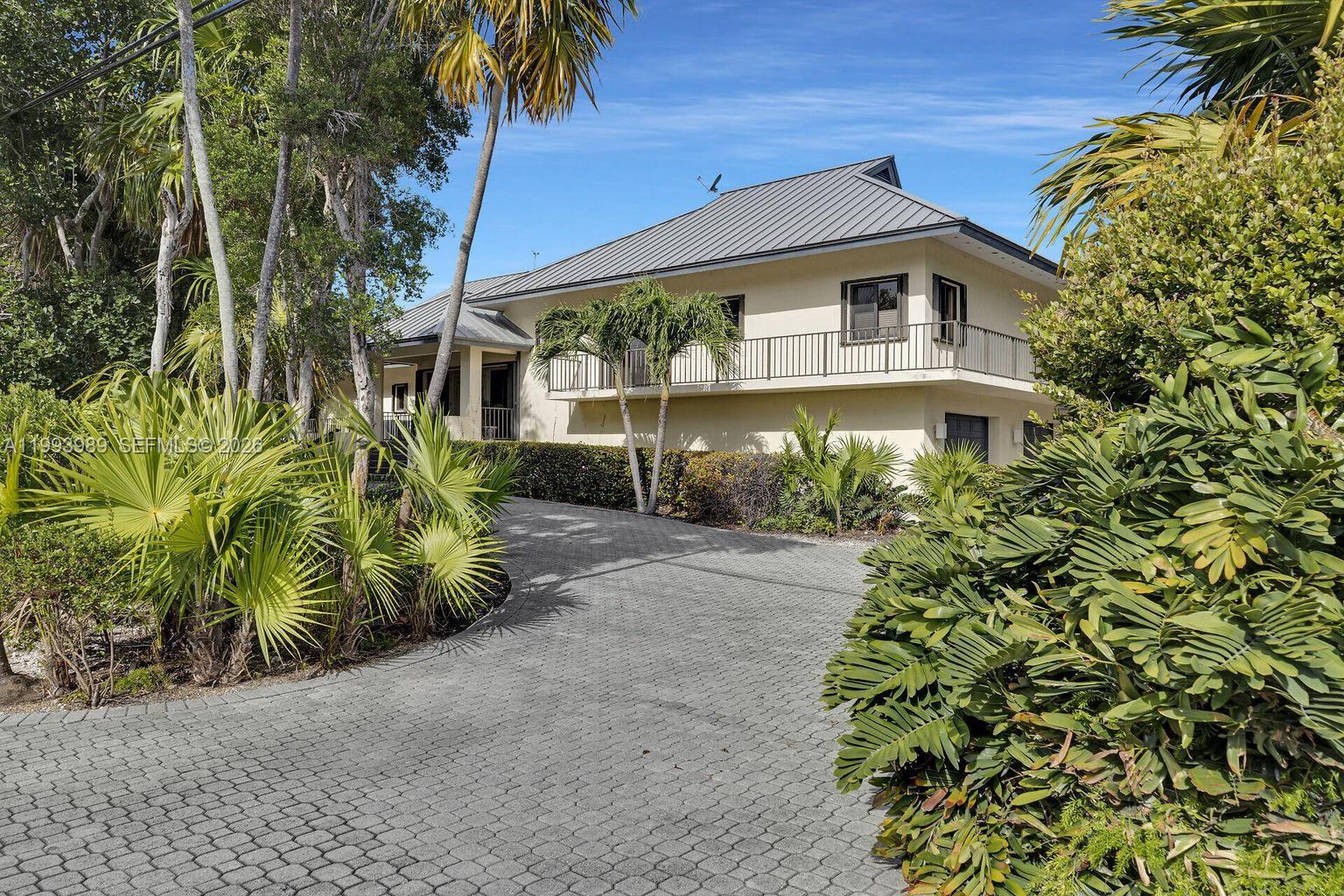 CENTER ISLAND - Residential