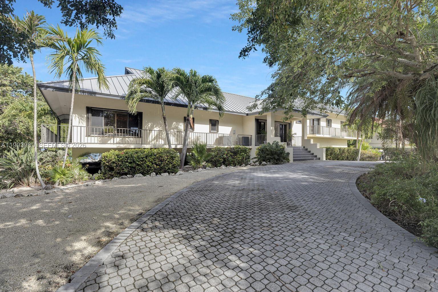 CENTER ISLAND - Residential