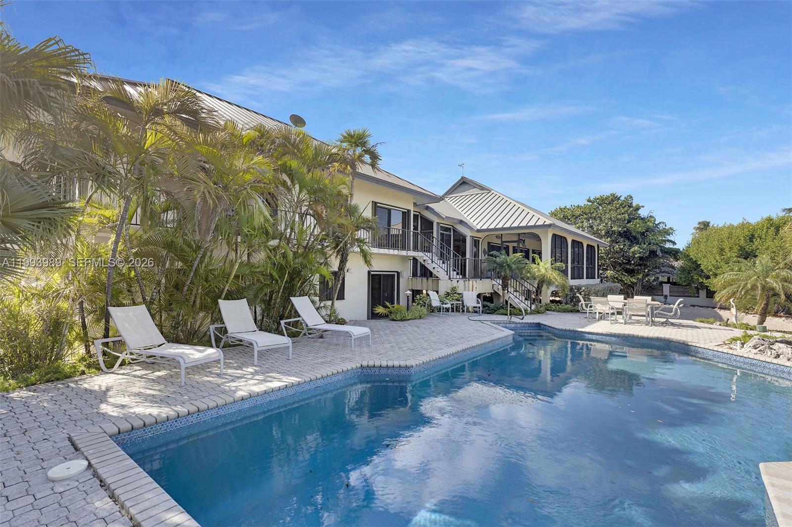 CENTER ISLAND - Residential