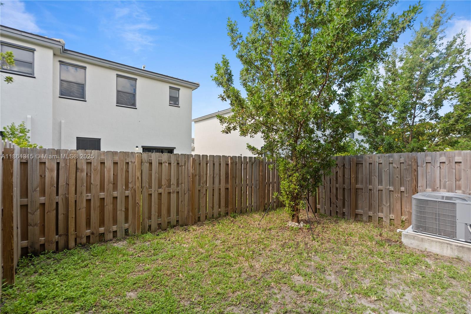 PINE ISLE - Residential