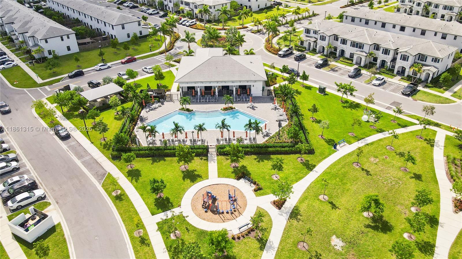 PINE ISLE - Residential