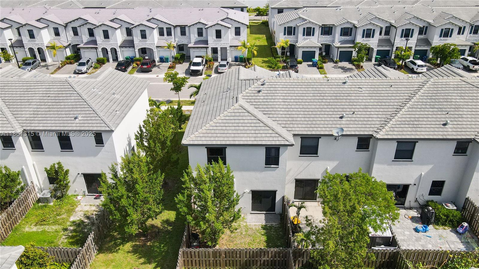 PINE ISLE - Residential