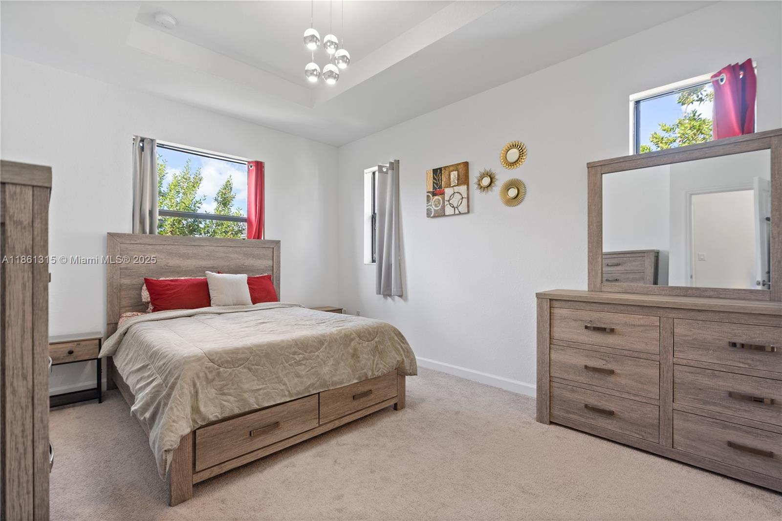 PINE ISLE - Residential