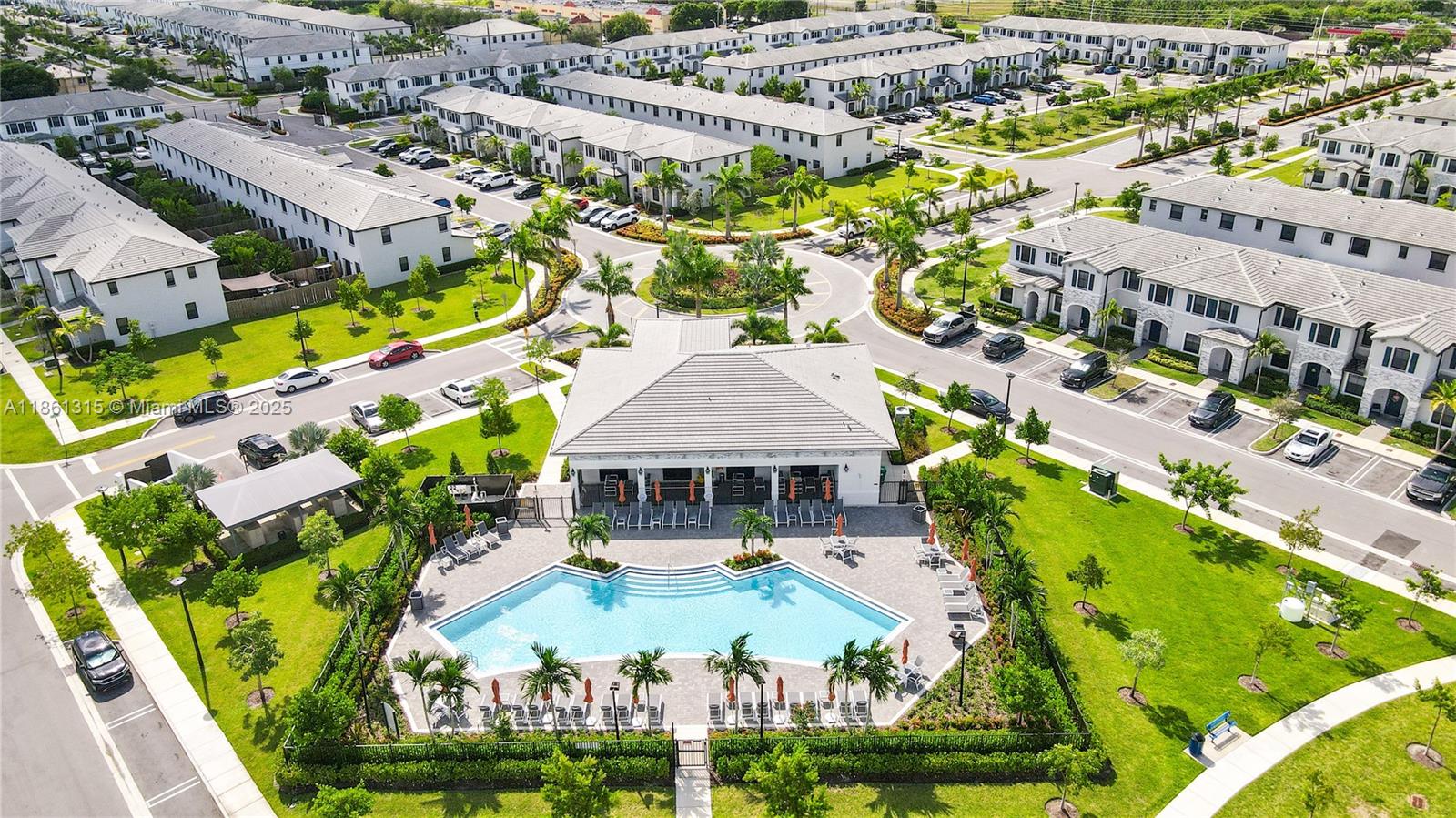 PINE ISLE - Residential