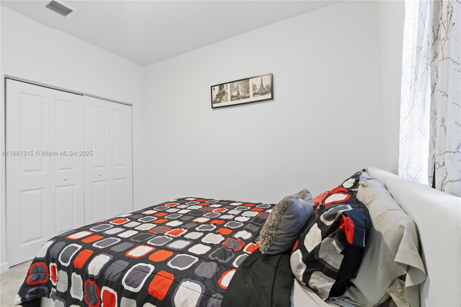 PINE ISLE - Residential