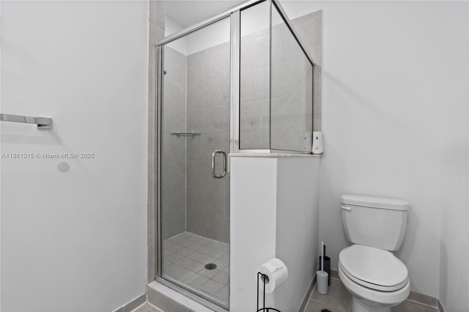 PINE ISLE - Residential