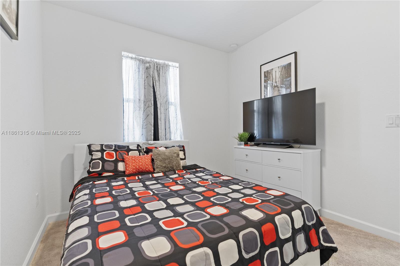 PINE ISLE - Residential