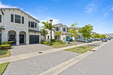 Photo of 13386 SW 287th St, Homestead, FL 33033 (MLS # A11861315)