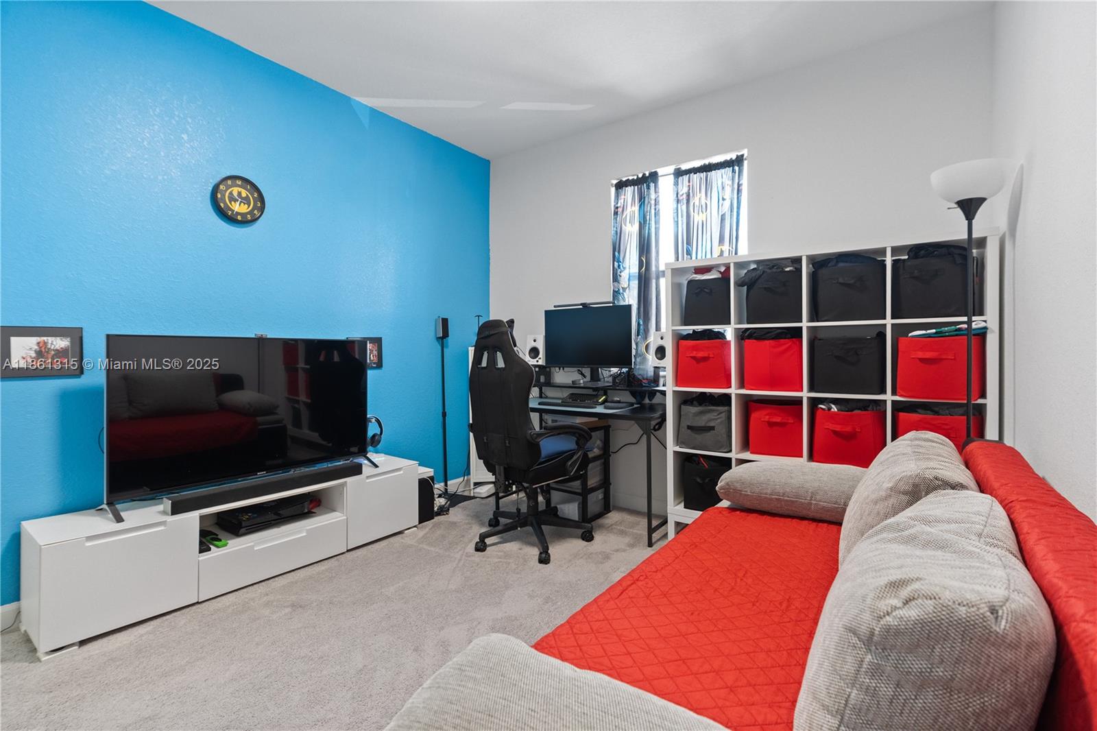 PINE ISLE - Residential