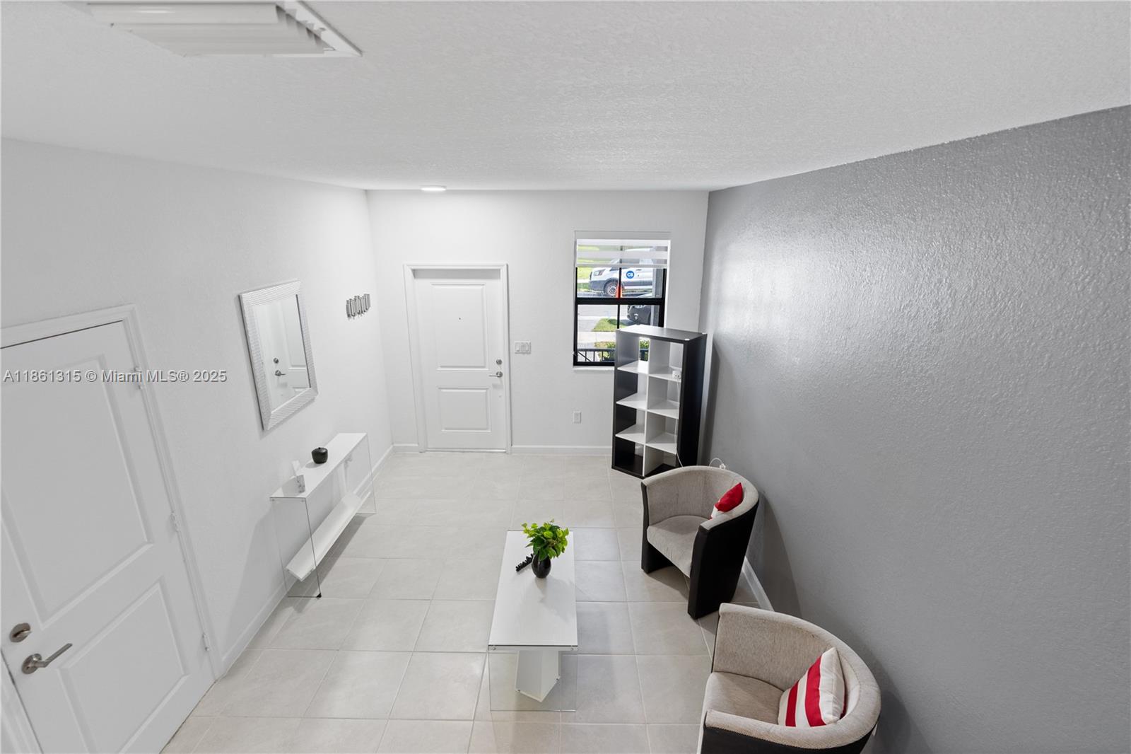 PINE ISLE - Residential