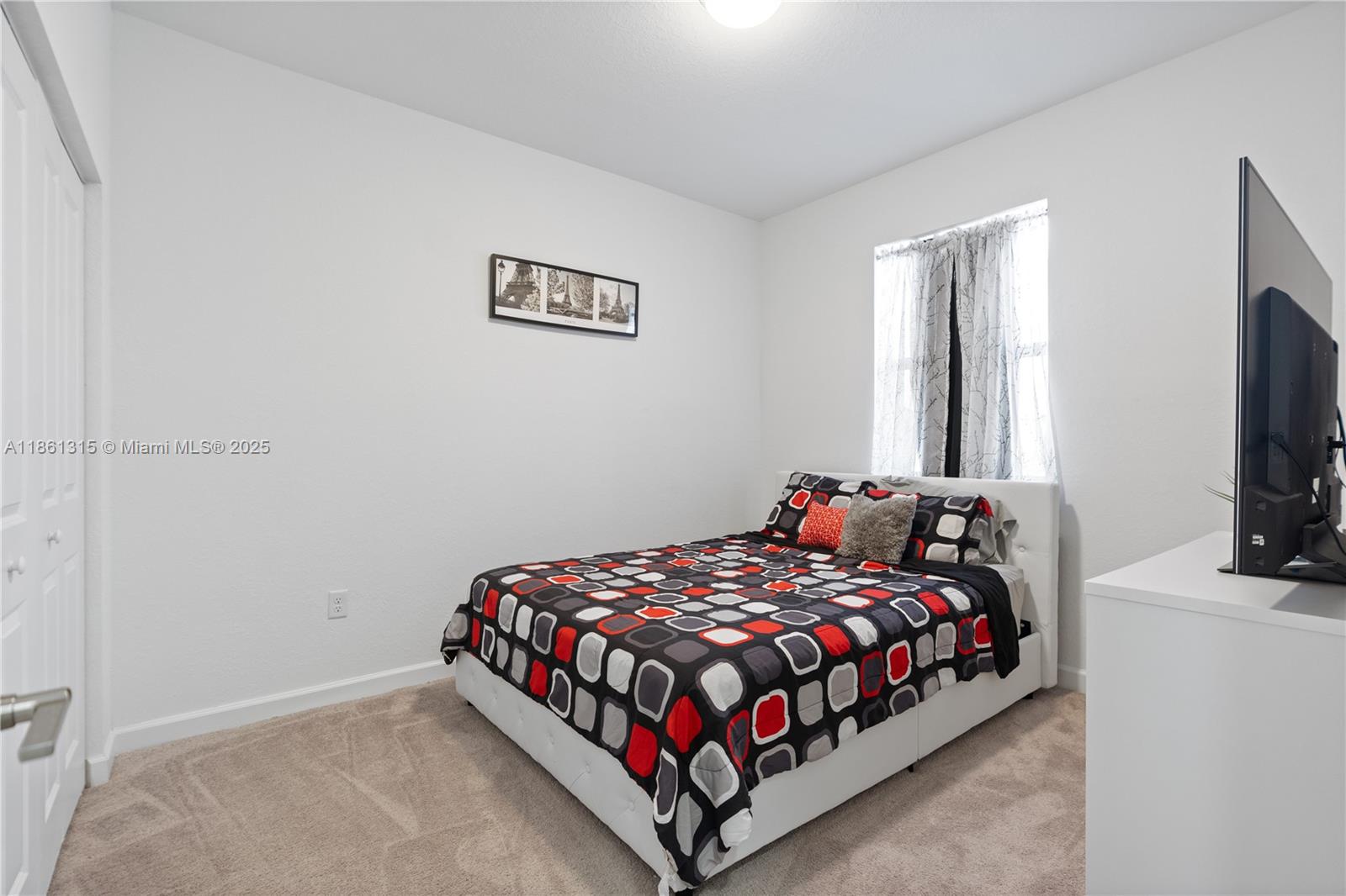 PINE ISLE - Residential