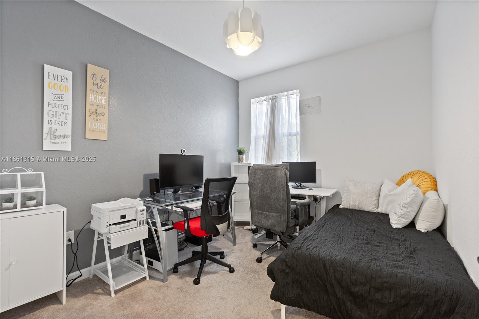 PINE ISLE - Residential