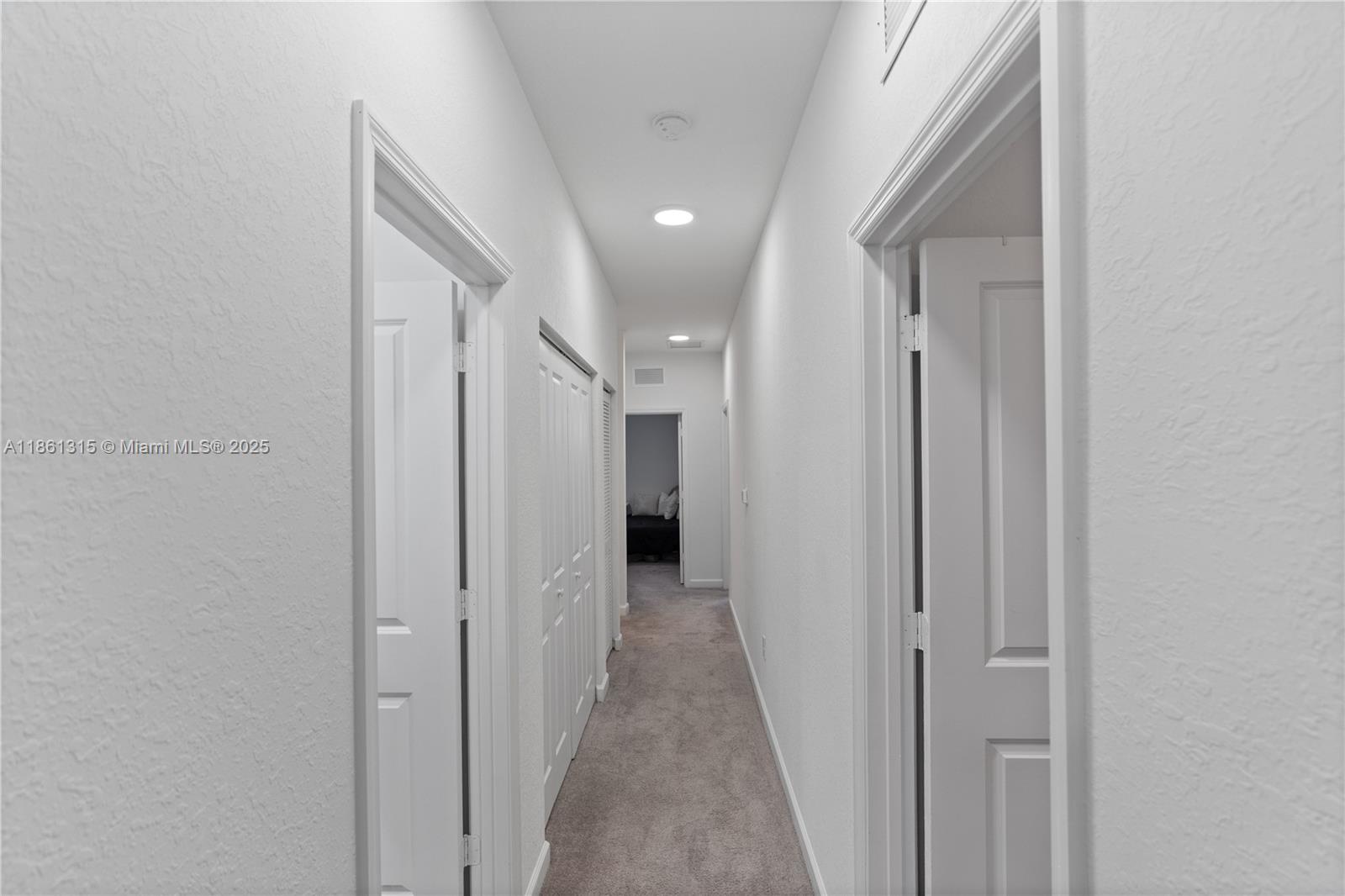 PINE ISLE - Residential