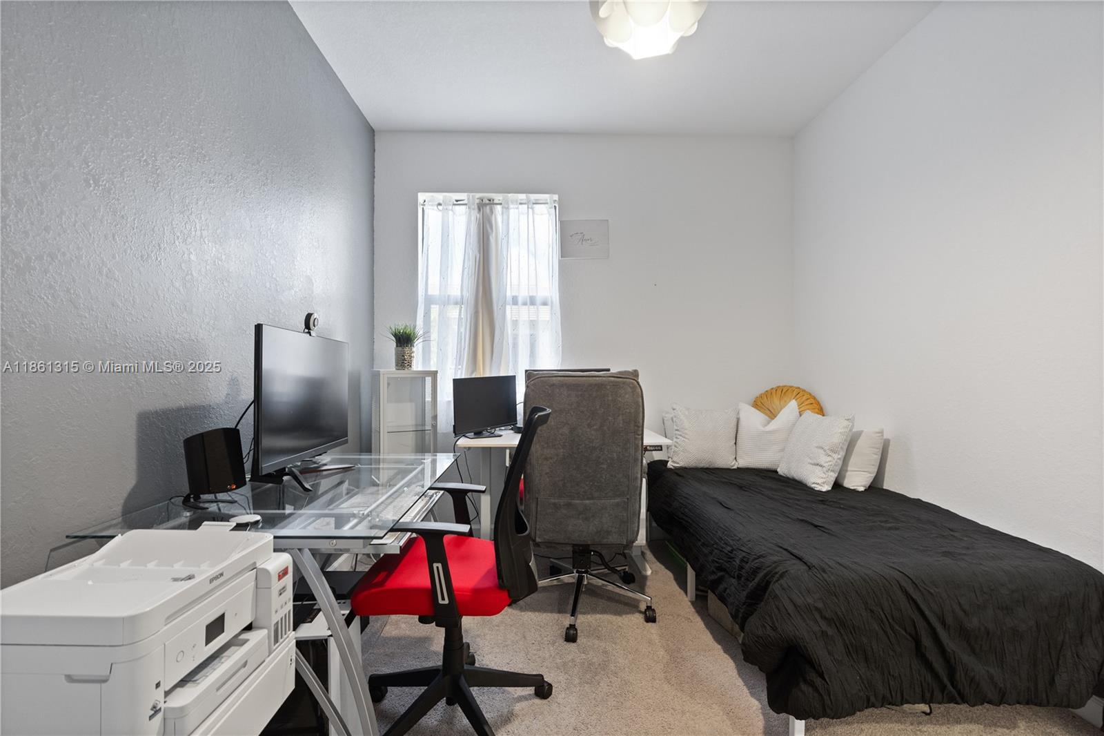 PINE ISLE - Residential