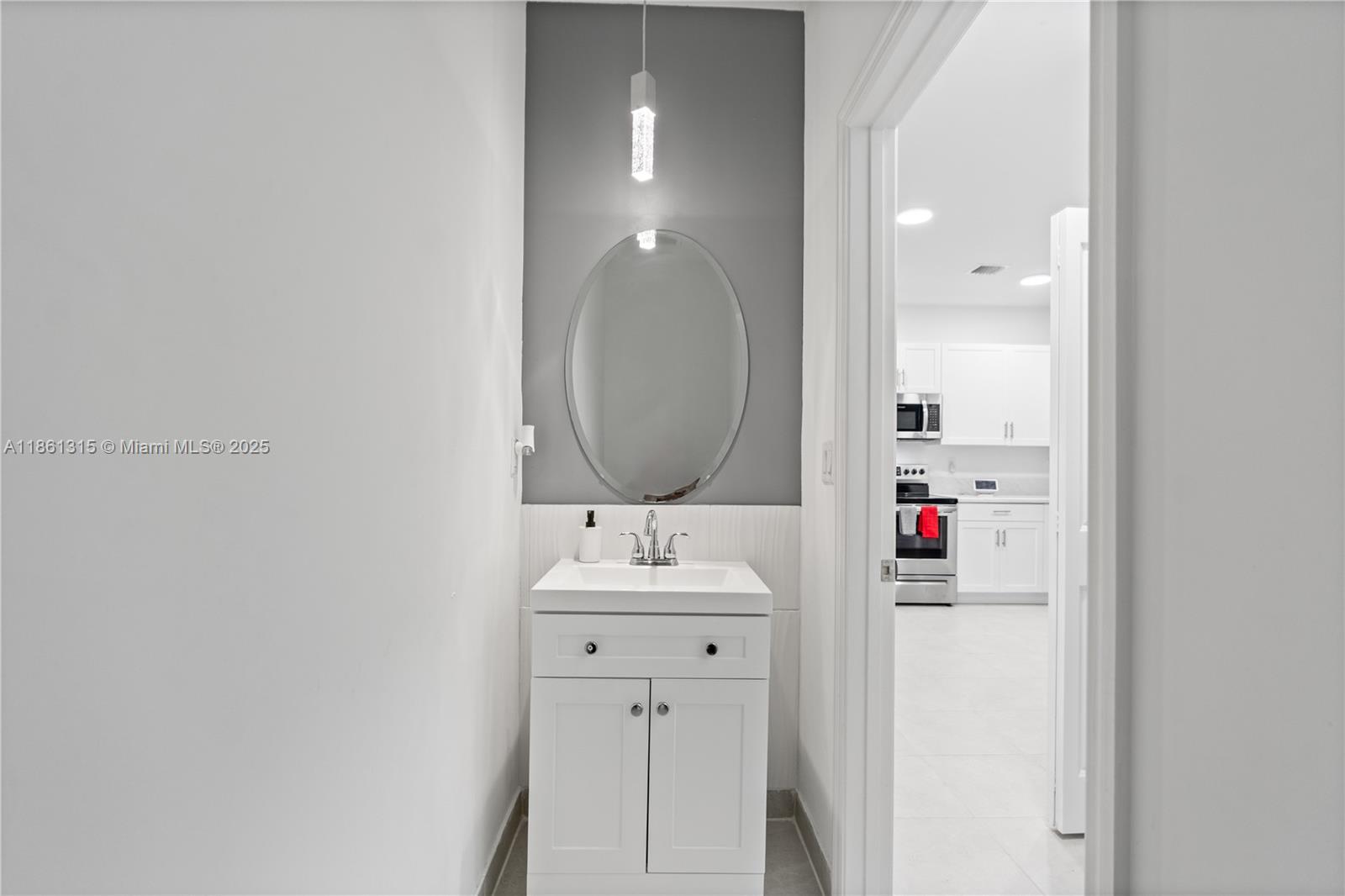 PINE ISLE - Residential