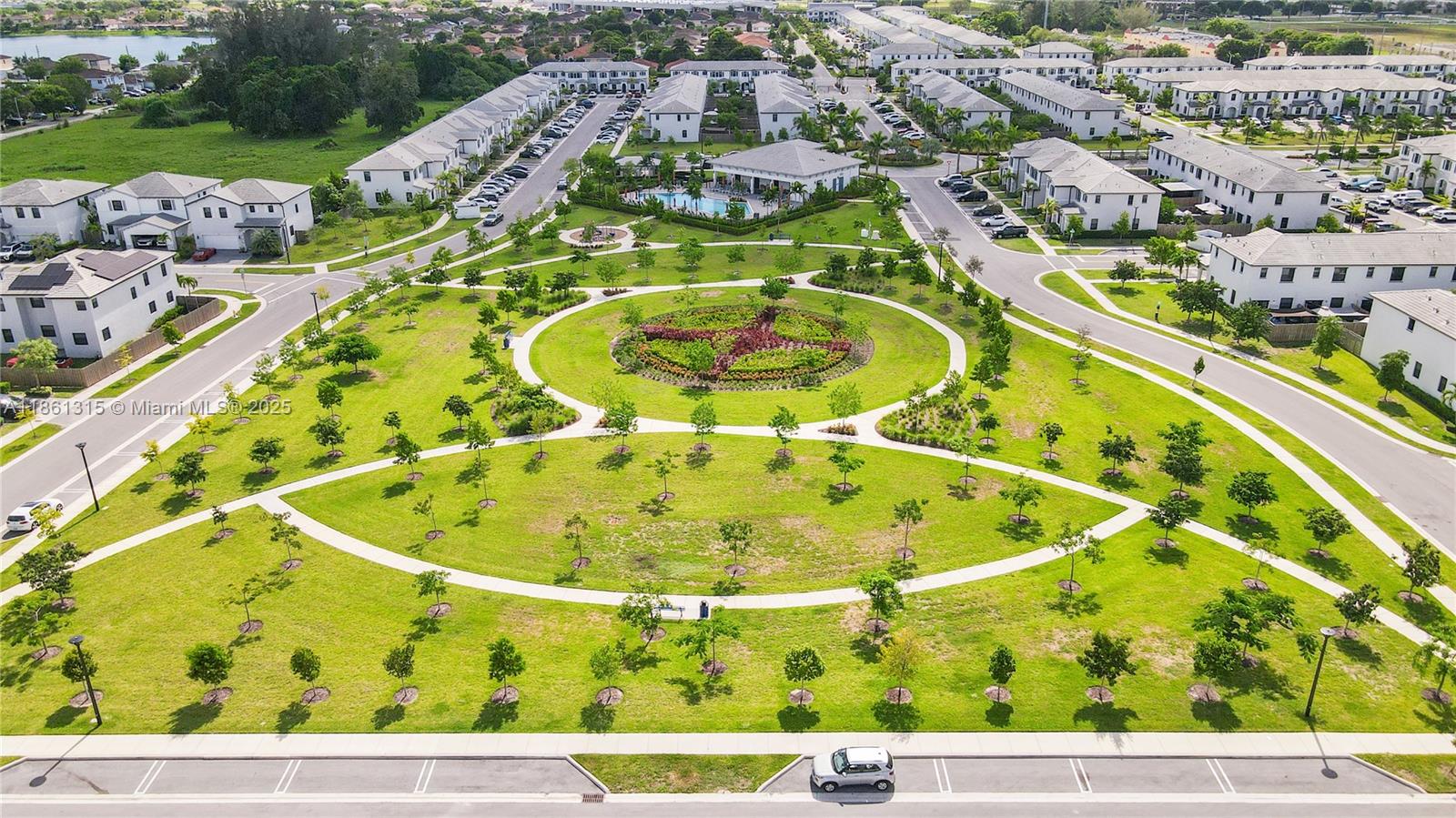 PINE ISLE - Residential