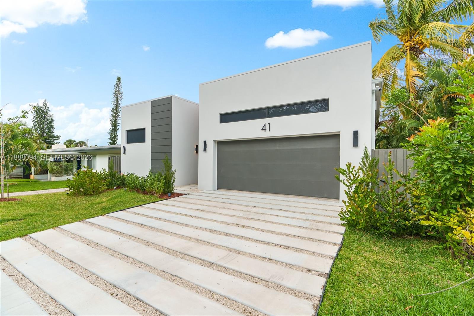 Petite - Residential