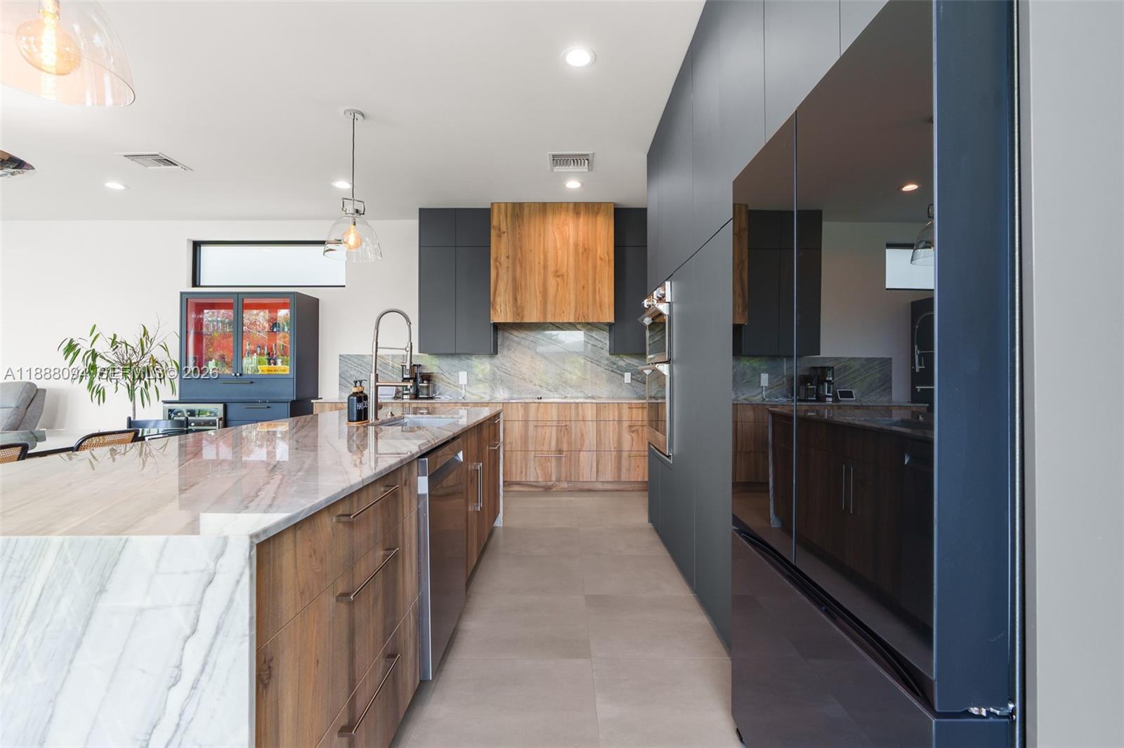 Petite - Residential