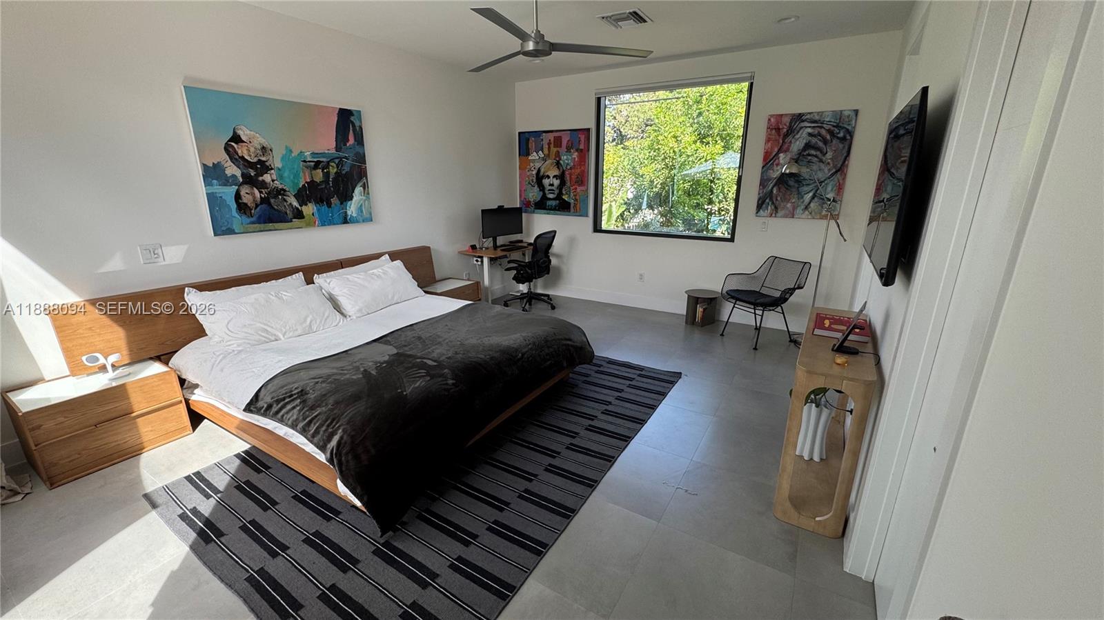 Petite - Residential