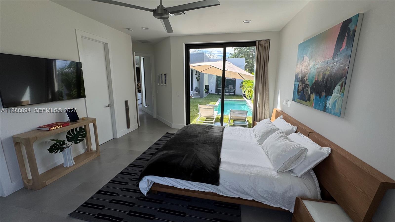 Petite - Residential