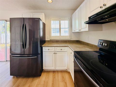 Tiny photo for 841 NW 98th Ave, Plantation, FL 33324 (MLS # A12027001)