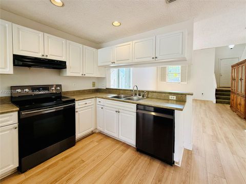 Tiny photo for 841 NW 98th Ave, Plantation, FL 33324 (MLS # A12027001)