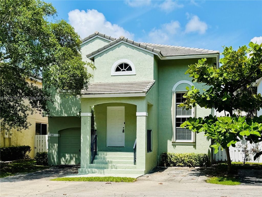 Photo of 841 NW 98th Ave, Plantation, FL 33324 (MLS # A12027001)