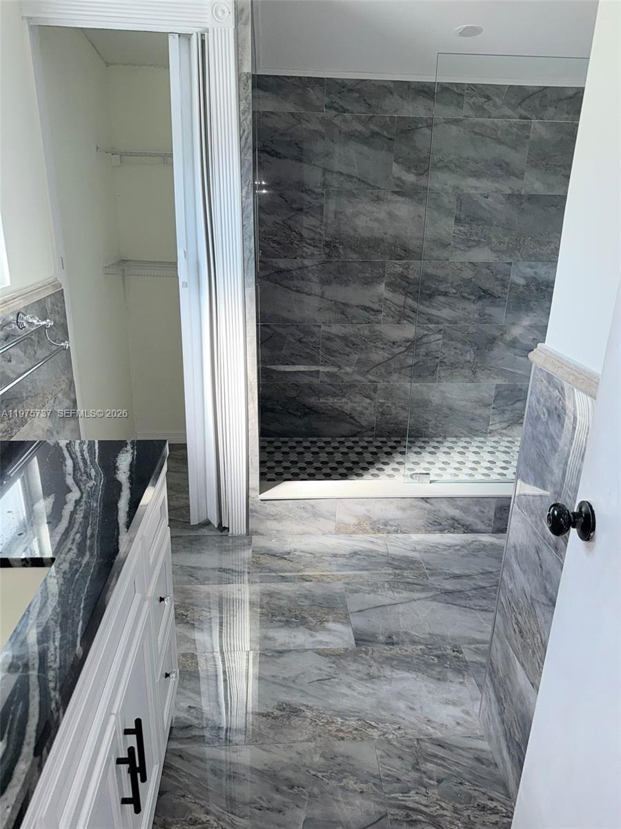 COCOWALK ESTATES - Residential