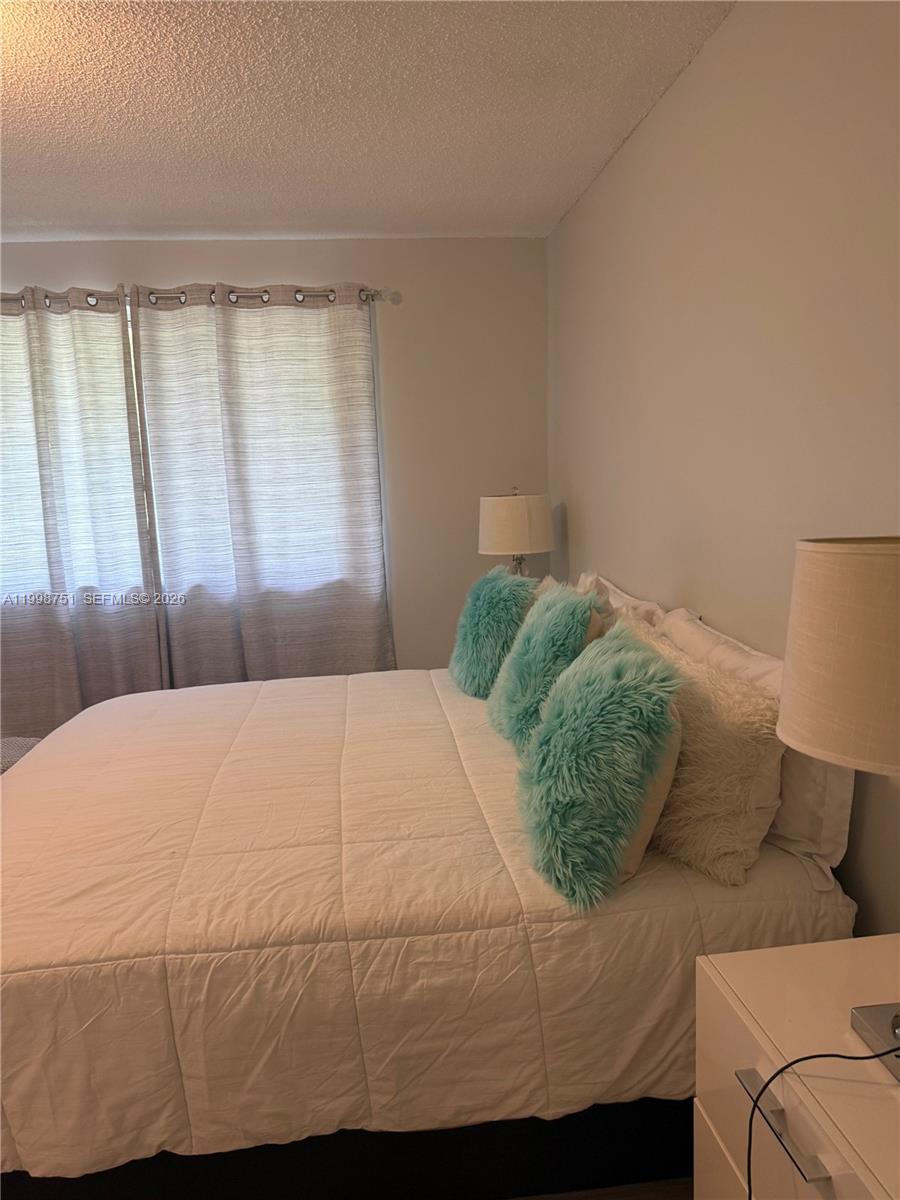 EL POLO CONDO - Residential Income