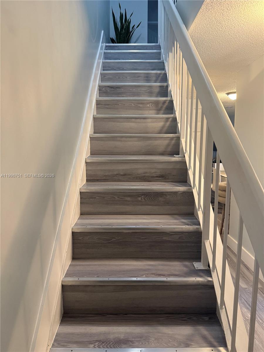 EL POLO CONDO - Residential Income