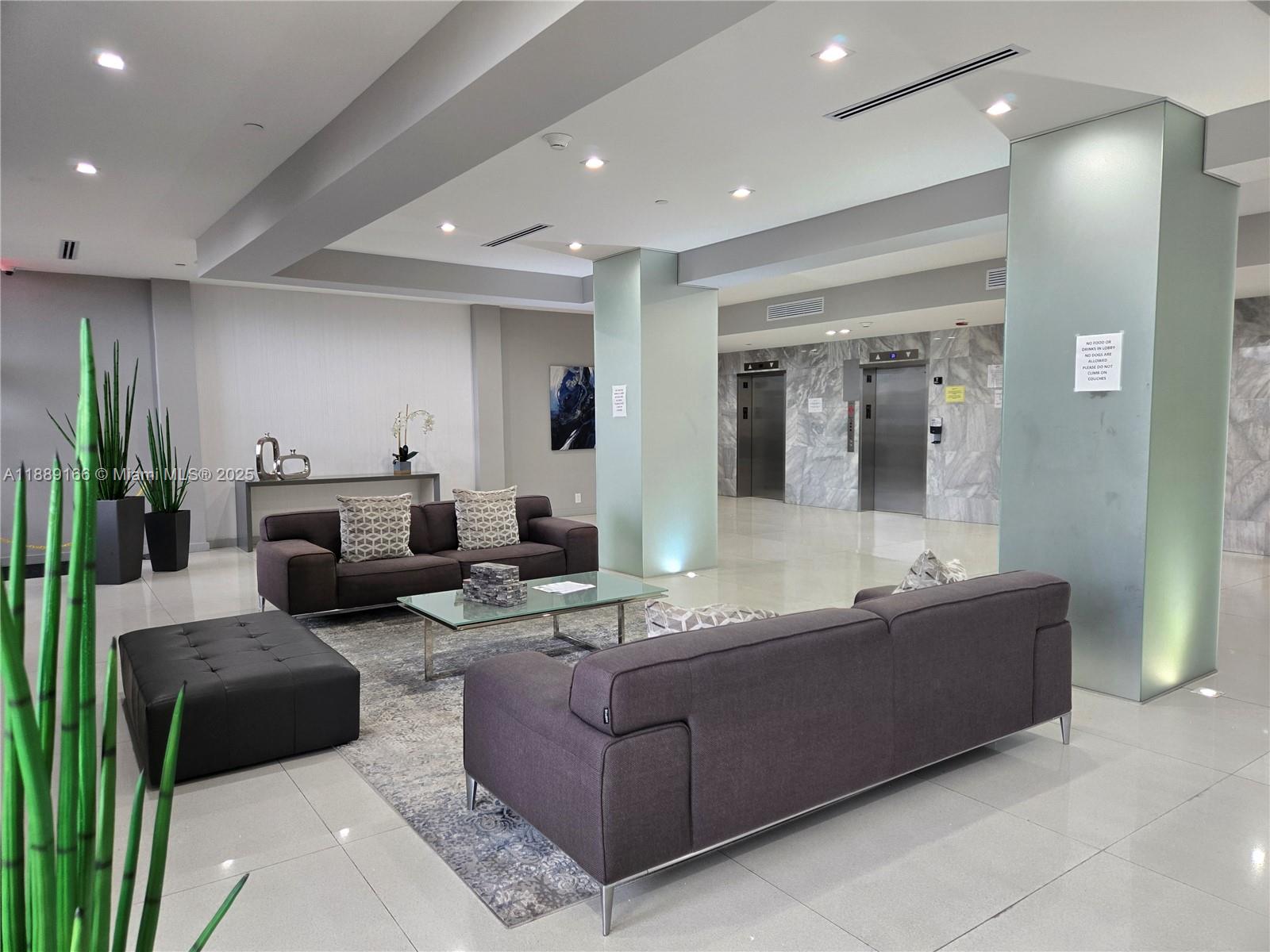 CORONADO CONDO- TOWER II - Residential
