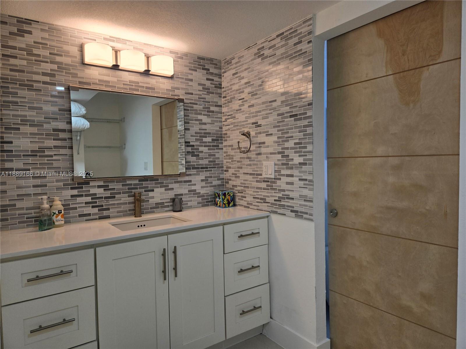 CORONADO CONDO- TOWER II - Residential