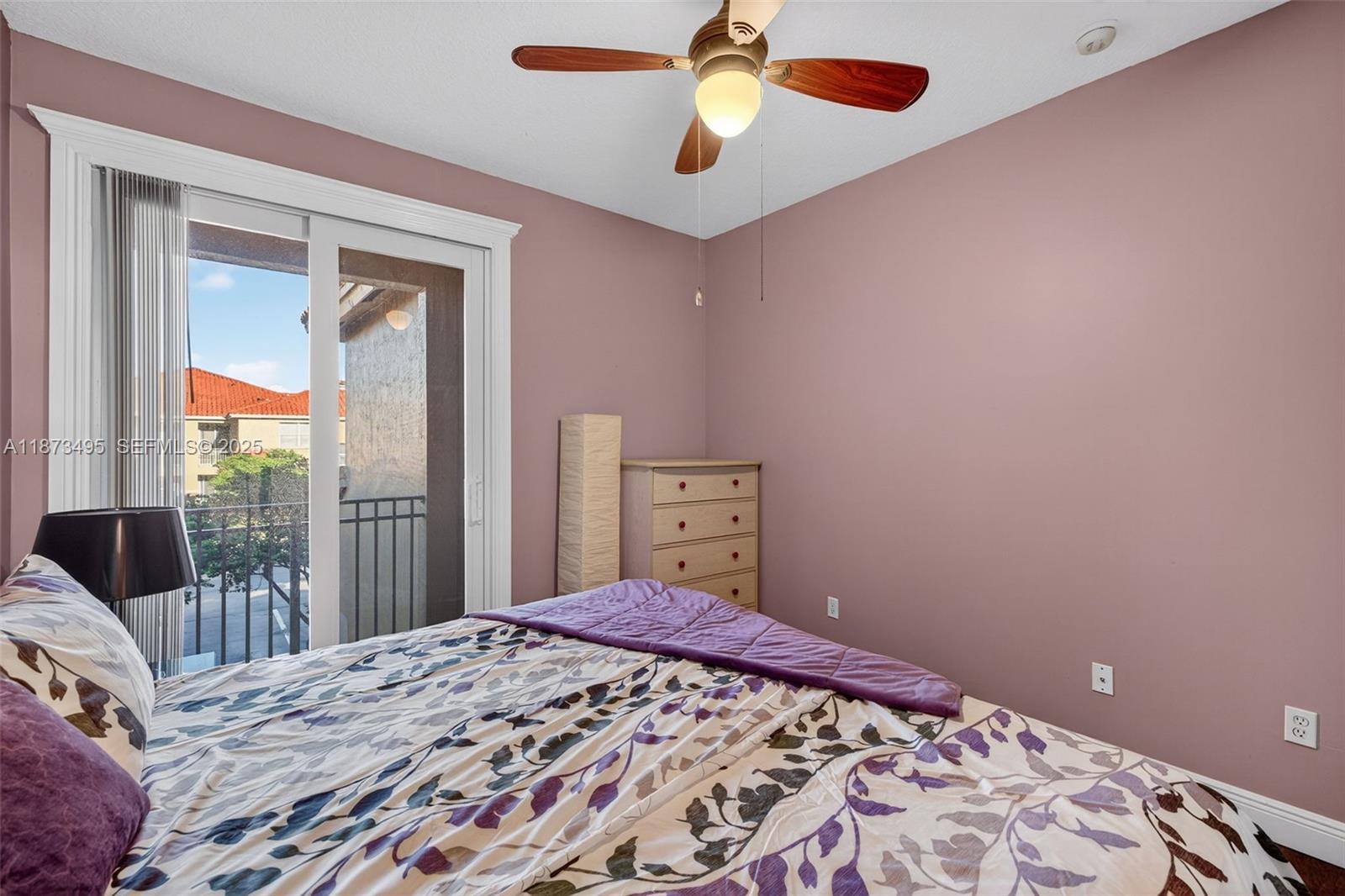 VILLAS AT HARBOR ISLES CO - Residential