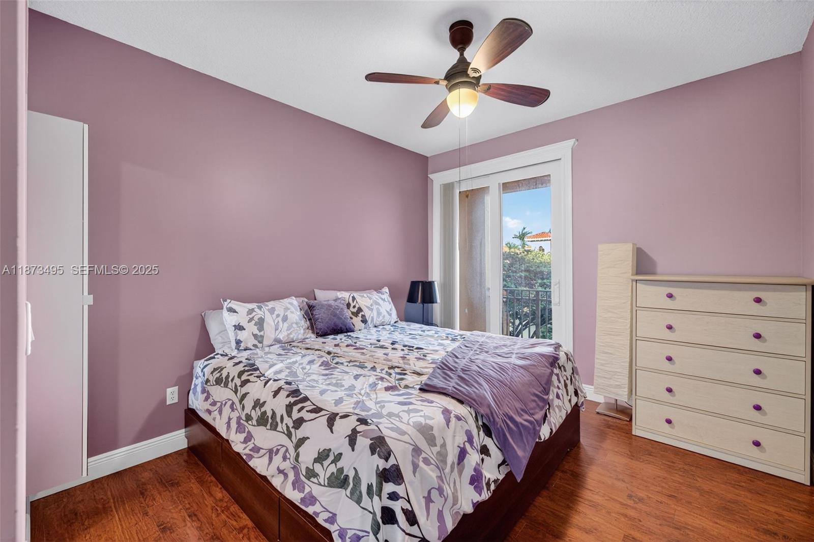 VILLAS AT HARBOR ISLES CO - Residential