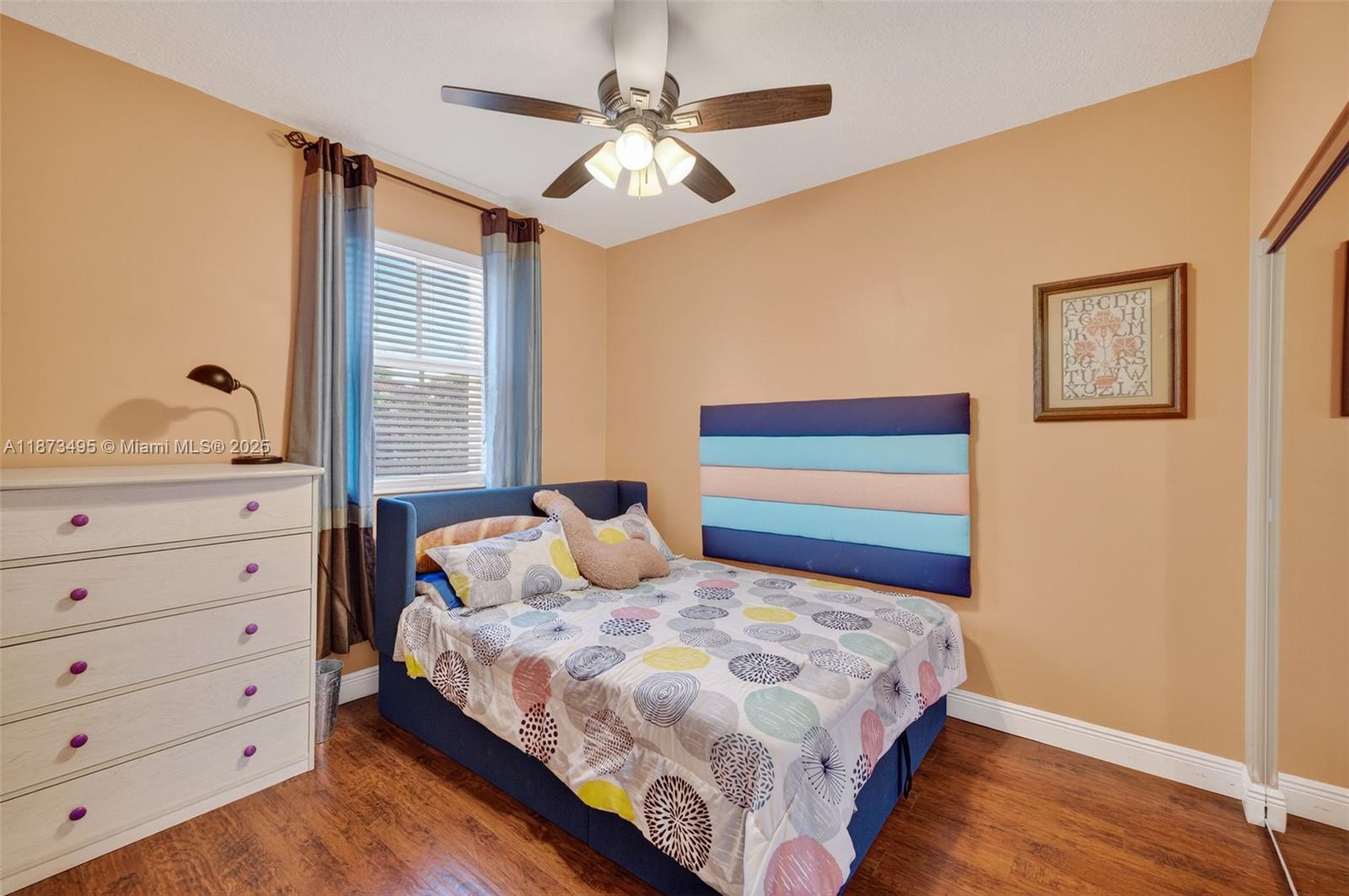 VILLAS AT HARBOR ISLES CO - Residential