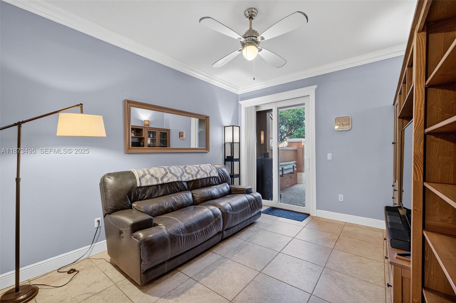 VILLAS AT HARBOR ISLES CO - Residential