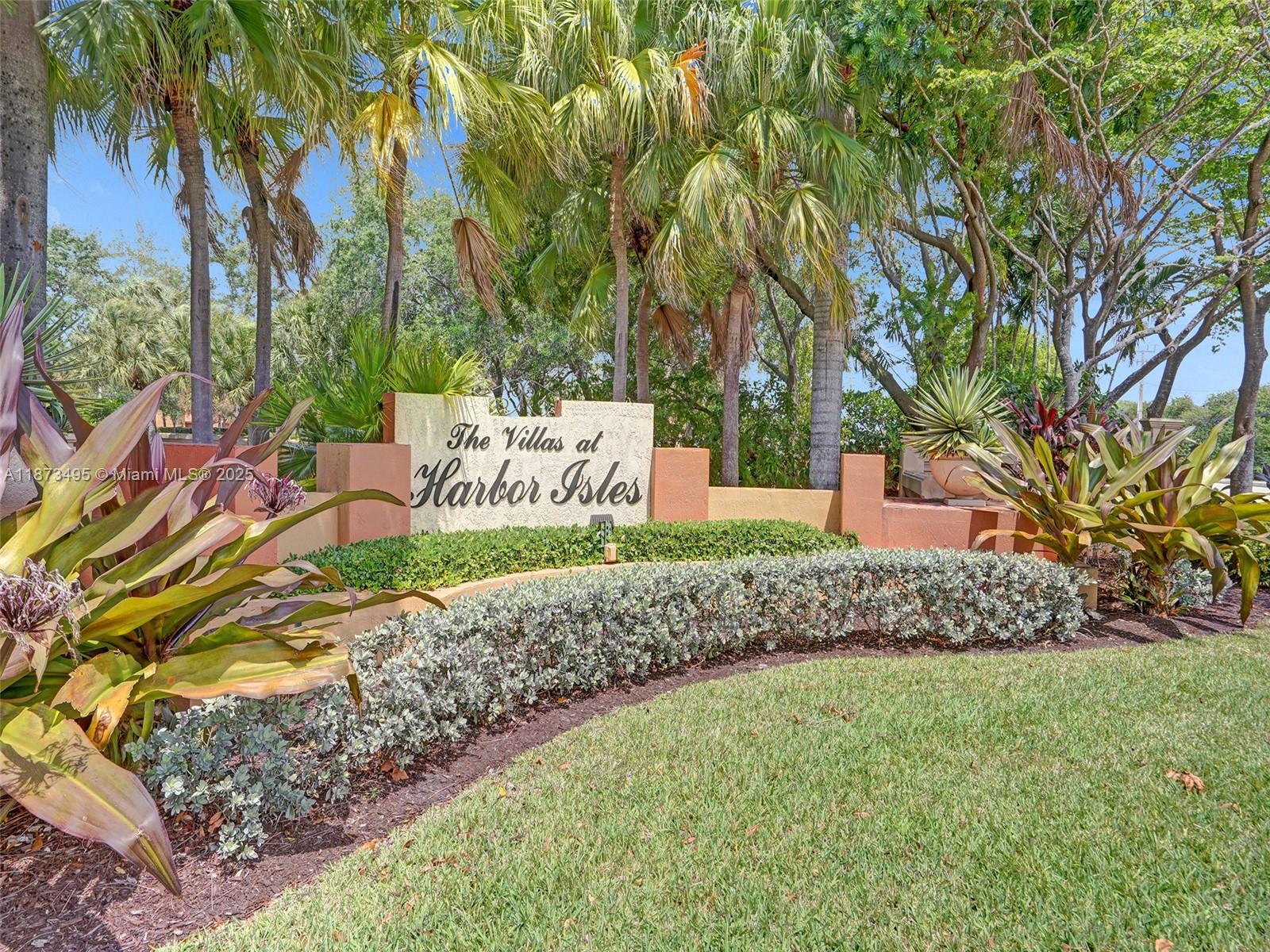 VILLAS AT HARBOR ISLES CO - Residential