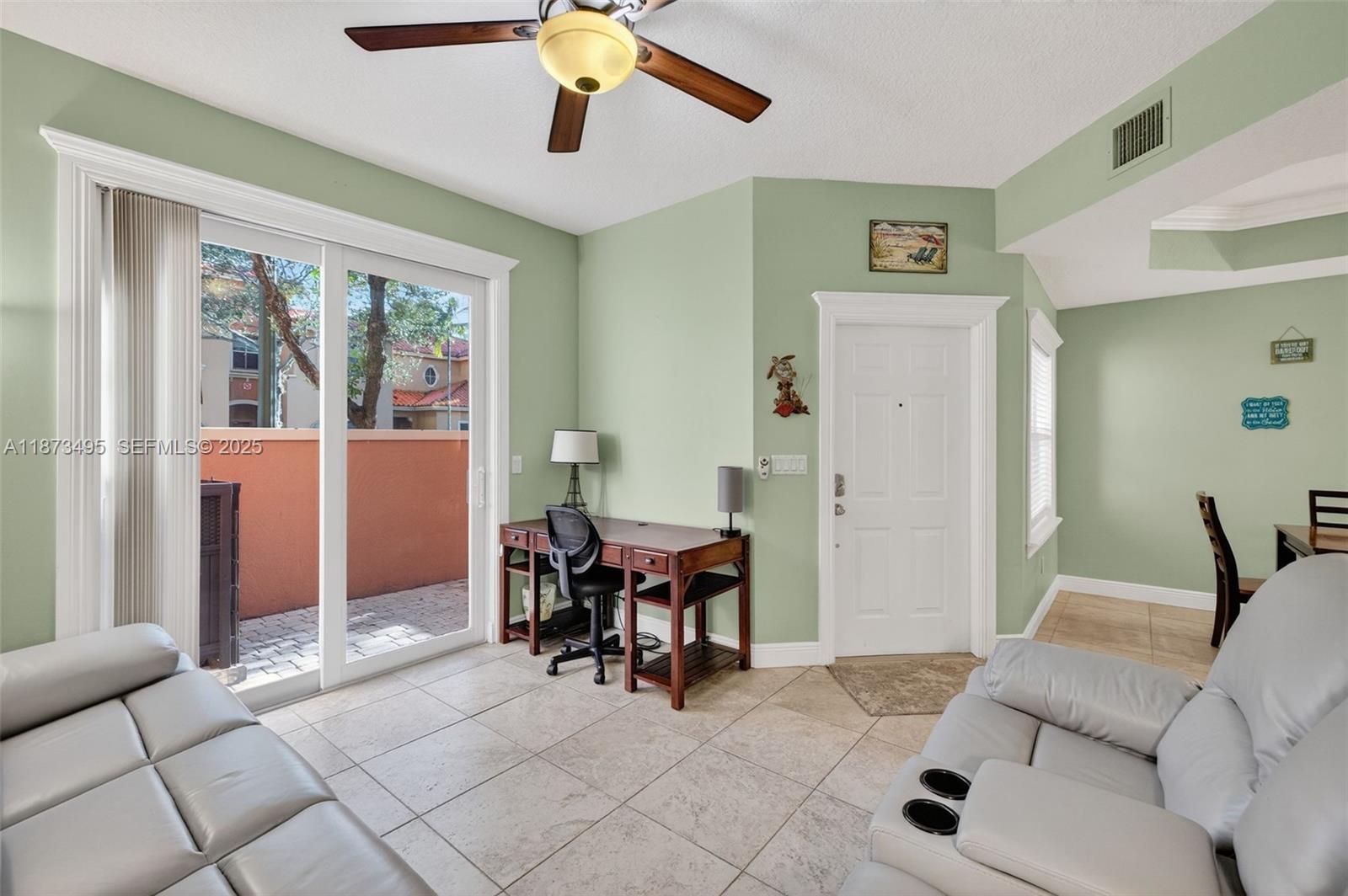 VILLAS AT HARBOR ISLES CO - Residential