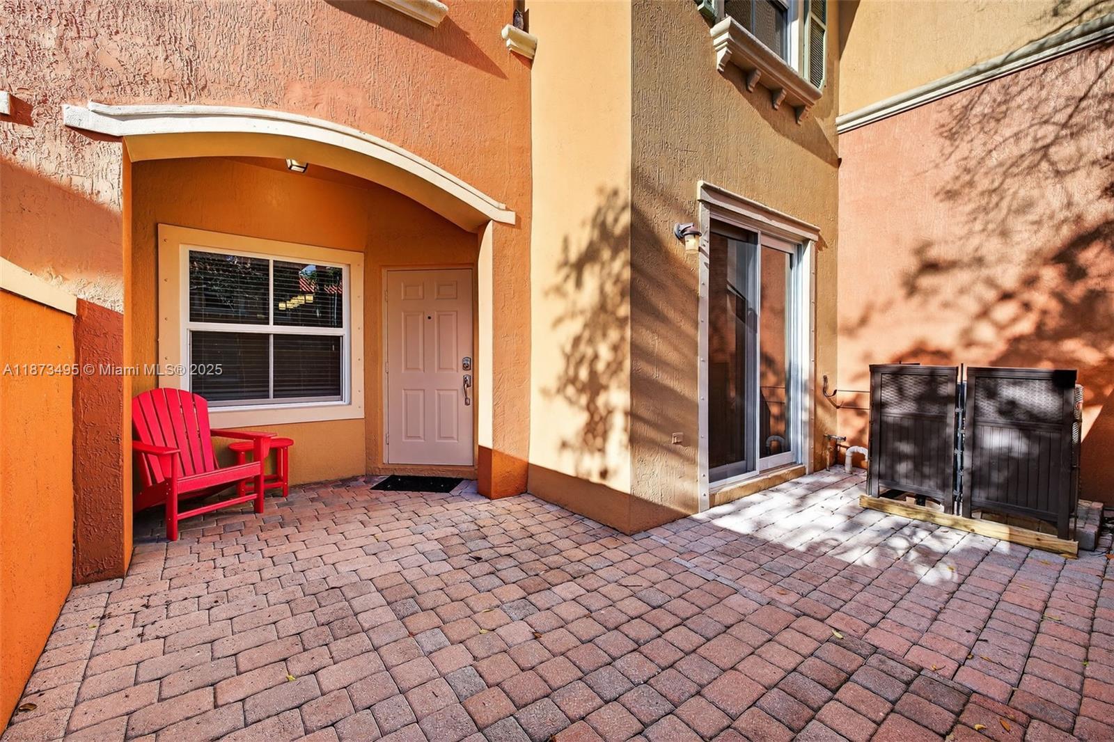 VILLAS AT HARBOR ISLES CO - Residential