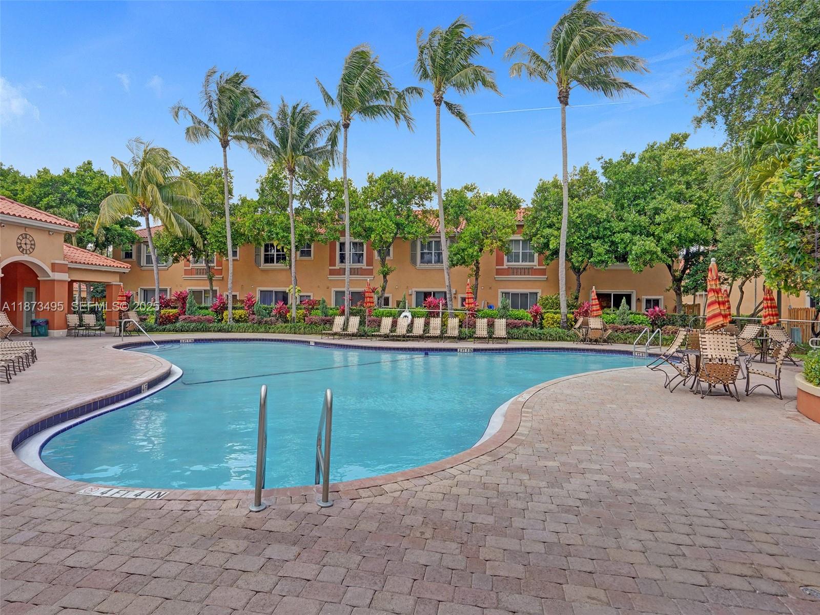 VILLAS AT HARBOR ISLES CO - Residential