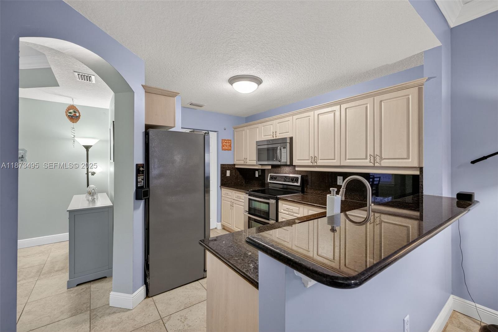 VILLAS AT HARBOR ISLES CO - Residential