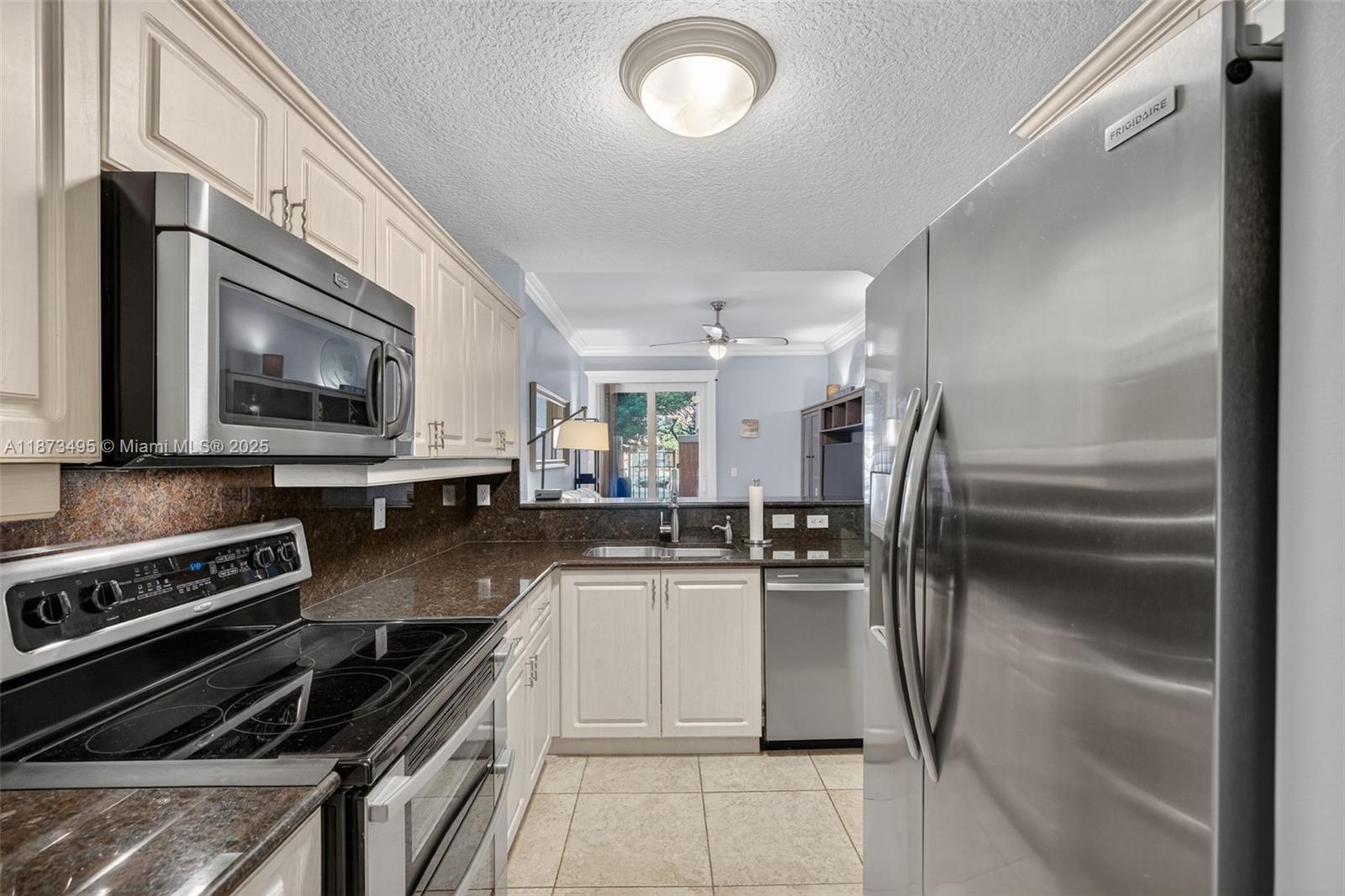 VILLAS AT HARBOR ISLES CO - Residential