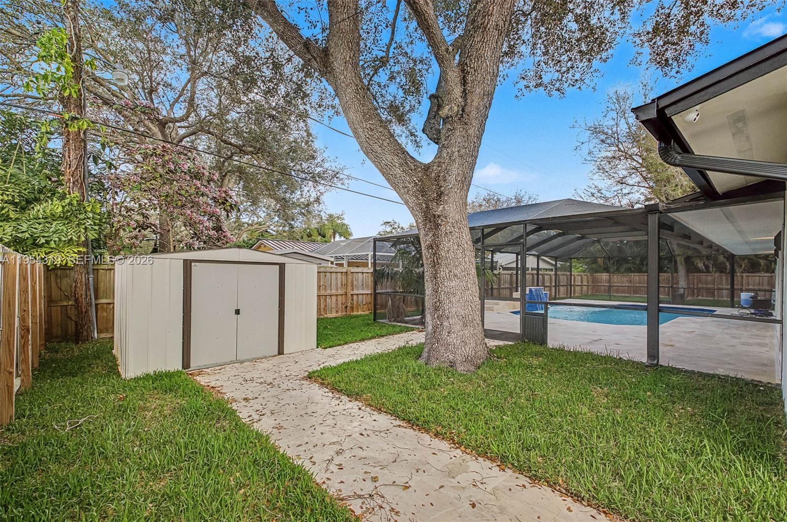 CUTLER HOMESITES - Residential